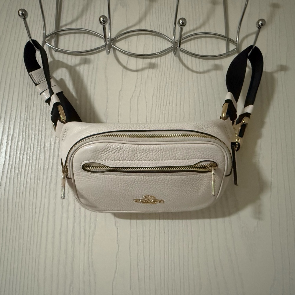 Elegant Cream Leather Bum Bag